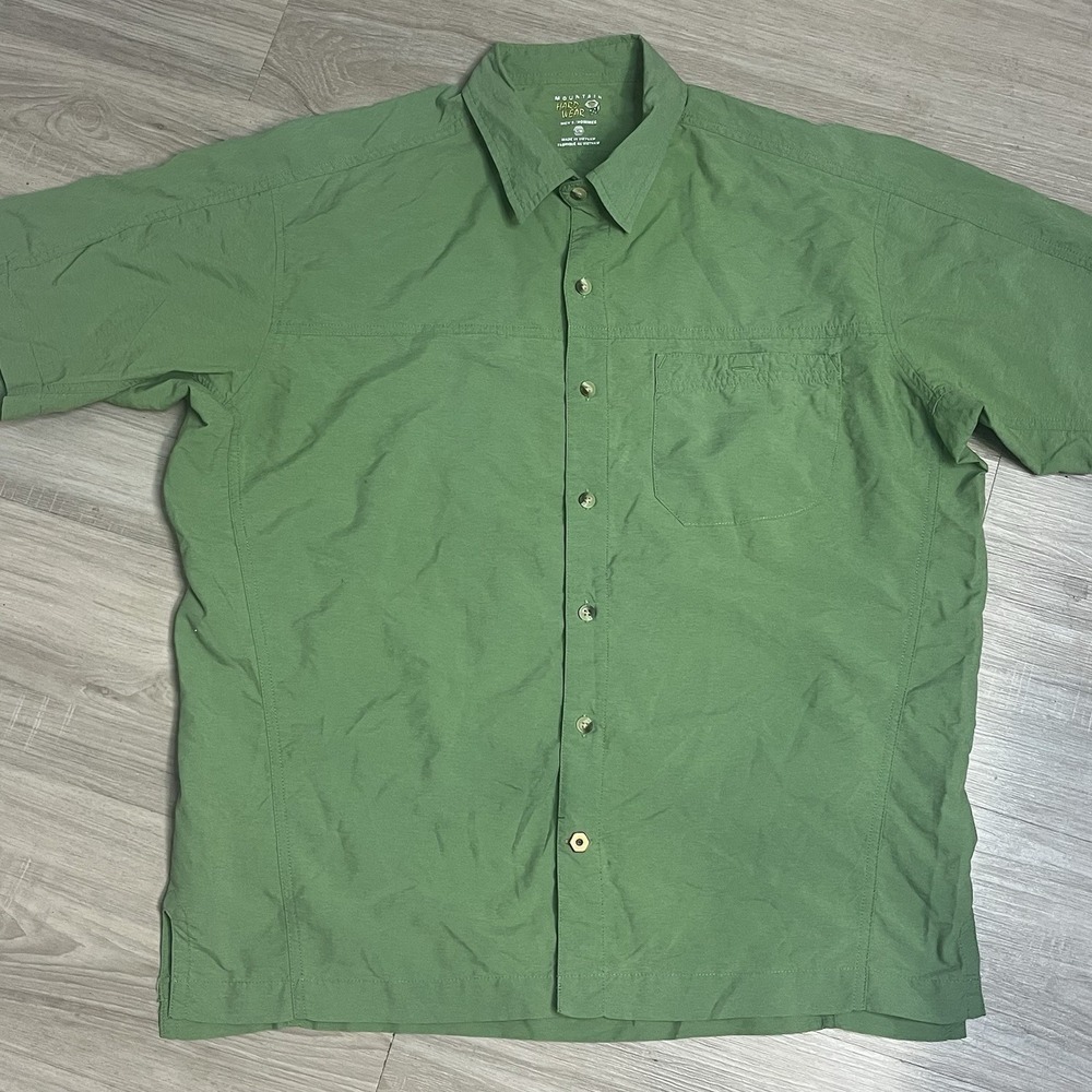 Mountain Hardwear Mens XL Green Short Sleeve Shirt Hiking Camping Nylon Blend